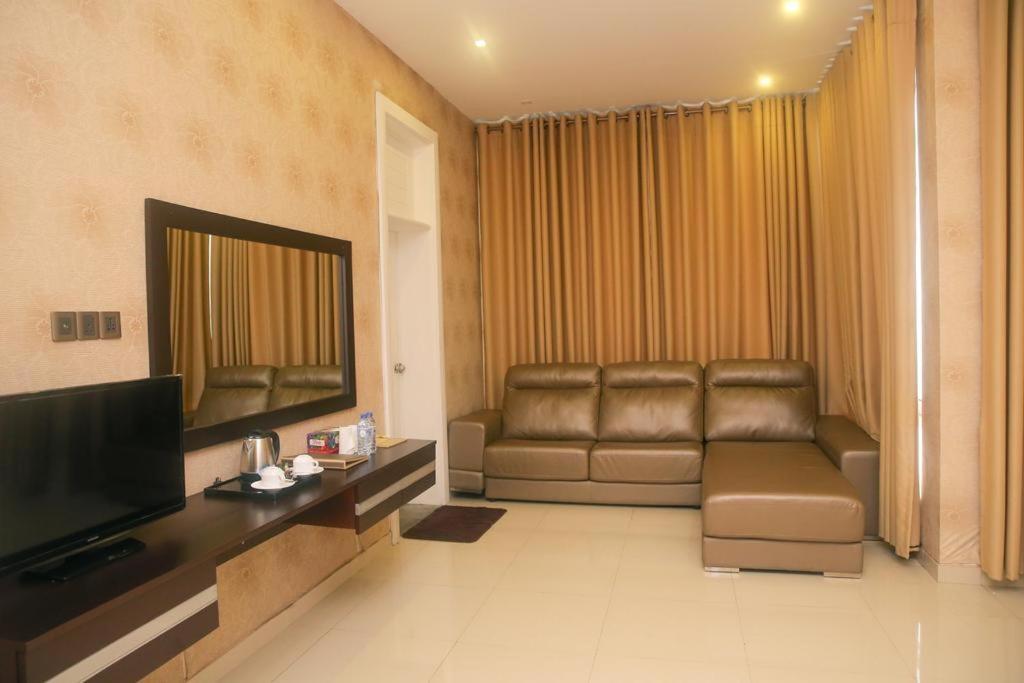 Avenra Gangaara Hotel Wennappuwa Extérieur photo